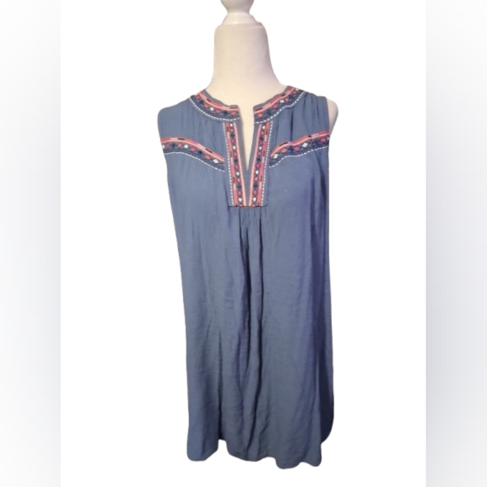NWOT Whispers of New York,Embroidered Blue Sleeveless Top, OX